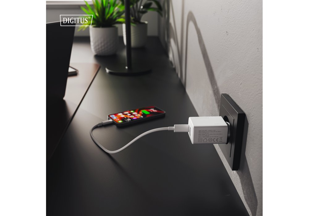 Зарядний пристрій DIGITUS GaN 1хUSB-C, 1хUSB-A, 30W