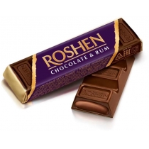 Батон ROSHEN фіолетовий шоколадний з ромовою начинкою ВКФ 43г /180шт