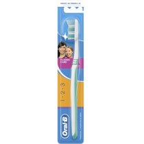 Зубна щітка Oral-B 123 Классік 40 Середня 1шт