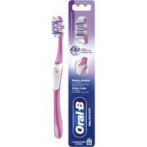 Зубна щітка Oral-B Pro 3D White Відбілювання середньої жорсткості 1 шт