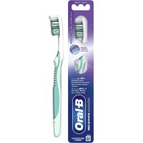 Зубна щітка Oral-B Pro 3D White Advanced Відбілювання середньої жорсткості 1 шт