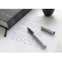 Ручка капілярна Faber-Castell GRIP 2011 FineWriter, корпус сріблястий, стрижень синій