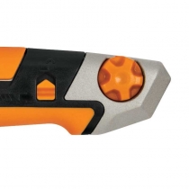 Ніж Fiskars з висувним сегментним лезом CarbonMax 18см (1027227)