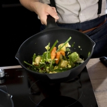 Сковорода ВОК Tefal Robusto,28см алюминий, бакелит, черный
