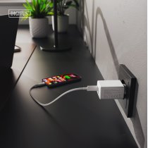 Зарядний пристрій DIGITUS 1хUSB-C, 1хUSB-A, 20W